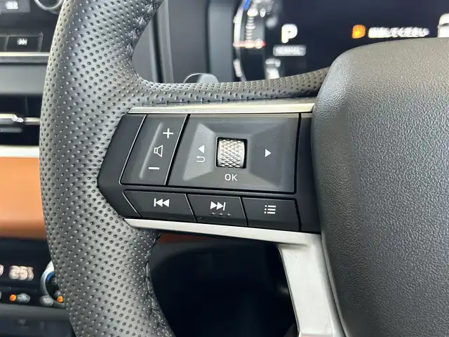 三菱 アウトランダー ＰＨＥＶ P 茨城県 2022(令4)年 3.8万km 茶 純正９インチナビ/マルチアラウンドモニター/BOSEサウンド/全方位カメラ/一体型ドライブレコーダー/デジタルインナーミラー/４WD/電動リアゲート/パノラマサンルーフ/クルーズコントロール/Bluetooth接続/フルセグTV/３列シート/applecarplay/シートヒーター/純正アルミホイール