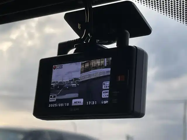 スバル ＷＲＸ ＳＴＩ STI タイプS 東京都 2020(令2)年 2.3万km クリスタルホワイトP カロッツェリア8型ナビ/CD/DVD/BT/AM/FM/USB/バックカメラ/オプション：RECAROシート/シートヒーター/パワーシート/ビルトインETC/LEDヘッドライト/フォグ/純正19インチAW/前後方ドライブレコーダー/横滑り防止装置