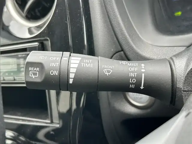 日産 ノート e－パワー X 静岡県 2020(令2)年 2.5万km ホワイト エマージェンシーブレーキ/横滑り防止装置/レーンキープアシスト/前後コーナーセンサー/ETC/社外CDオーディオ/プッシュスタート/スマートキー/オートマチックハイビーム/オートライト/純正15インチアルミホイール/フロアマット/保証書/取扱説明書