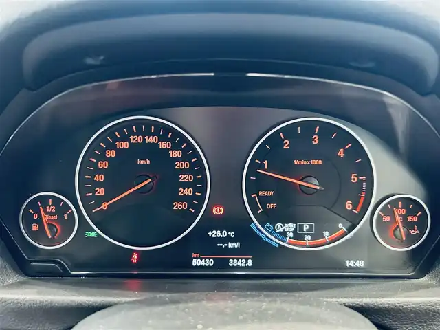 ＢＭＷ ３２０ｄ ラグジュアリー 大阪府 2018(平30)年 5.1万km 白 インテリジェントセーフティ/純正ナビ/バックカメラ/純正17インチAW/LEDヘッドライト/ブラインドスポット/クリアランスソナー/ETC/ドラレコ/ACC/スマートキー/ブラウン革/パワーシート/Dシートメモリ/シートヒーター