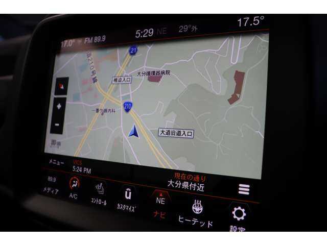 クライスラー・ジープ ジープ レネゲード リミテッド 大分県 2023(令5)年 2.3万km 白 保証書/取扱説明書/スペアキー1本/アダクティブクルーズコントロール/ブラインドスポットモニター/純正ナビ/バックカメラ/CarPlay/Bluetooth/地デジ/ステアリングヒーター/黒本革/パワーシート（D席/N席）/シートヒーター（D席/N席）/電動格納ミラー/フロント/リアフォグランプ/純正17インチアルミホイール有