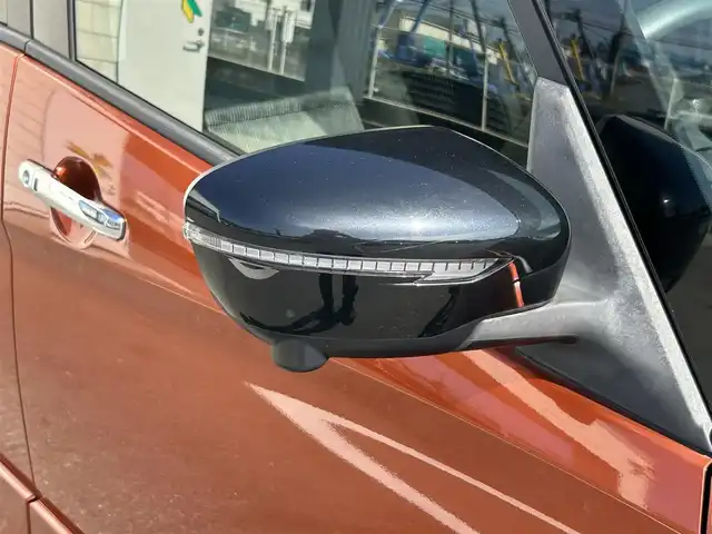 日産 セレナ e－パワー ハイウェイスター V 福岡県 2020(令2)年 2.1万km サンライズオレンジ/ダイヤモンドブラック 純正10型SDナビ（フルセグTV/CD/DVD/BT）アラウンドビューモニターフリップダウンモニタークルコンエマージェンシーブレーキコーナーセンサーBSM両側パワスラドラレコETCUSBポート純正LEDヘッドライト純正15インチアルミホイールスマートキープッシュスタート