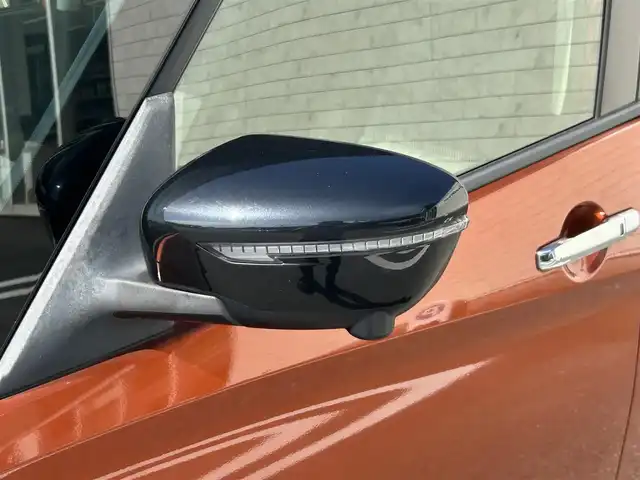 日産 セレナ e－パワー ハイウェイスター V 福岡県 2020(令2)年 2.1万km サンライズオレンジ/ダイヤモンドブラック 純正10型SDナビ（フルセグTV/CD/DVD/BT）アラウンドビューモニターフリップダウンモニタークルコンエマージェンシーブレーキコーナーセンサーBSM両側パワスラドラレコETCUSBポート純正LEDヘッドライト純正15インチアルミホイールスマートキープッシュスタート