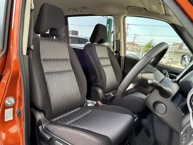 日産 セレナ e－パワー ハイウェイスター V 福岡県 2020(令2)年 2.1万km サンライズオレンジ/ダイヤモンドブラック 純正10型SDナビ（フルセグTV/CD/DVD/BT）アラウンドビューモニターフリップダウンモニタークルコンエマージェンシーブレーキコーナーセンサーBSM両側パワスラドラレコETCUSBポート純正LEDヘッドライト純正15インチアルミホイールスマートキープッシュスタート