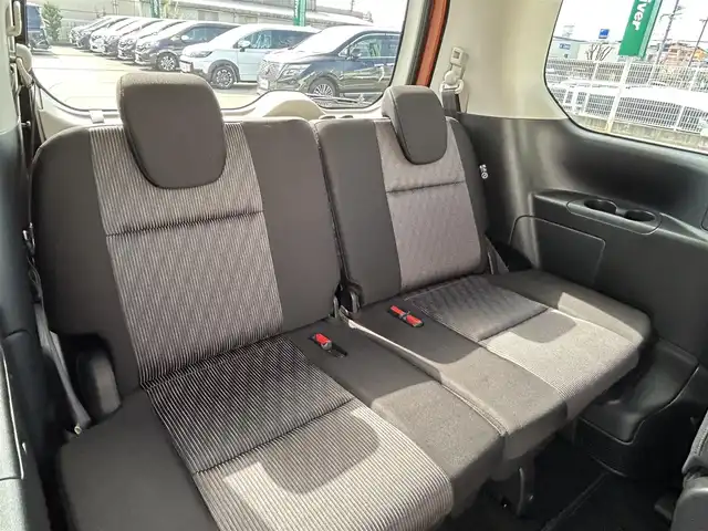日産 セレナ e－パワー ハイウェイスター V 福岡県 2020(令2)年 2.1万km サンライズオレンジ/ダイヤモンドブラック 純正10型SDナビ（フルセグTV/CD/DVD/BT）アラウンドビューモニターフリップダウンモニタークルコンエマージェンシーブレーキコーナーセンサーBSM両側パワスラドラレコETCUSBポート純正LEDヘッドライト純正15インチアルミホイールスマートキープッシュスタート