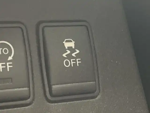 日産 セレナ ライダー BラインS HVAセーフ 群馬県 2014(平26)年 5.4万km ブリリアントホワイトパール 純正後席モニター　純正８型ナビ　フルセグＴＶ　全周囲カメラ　クルーズコントロール　衝突被害軽減システム　レーンアシスト　両側電動スライドドア　オートライト　ＬＥＤヘットライト　スマートキー　禁煙車