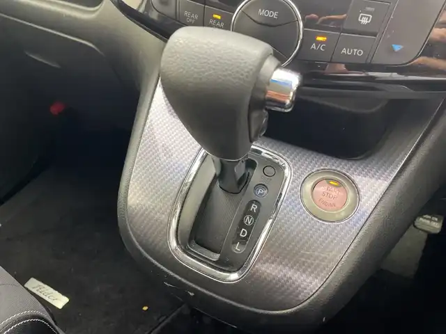 日産 セレナ ライダー BラインS HVAセーフ 群馬県 2014(平26)年 5.4万km ブリリアントホワイトパール 純正後席モニター　純正８型ナビ　フルセグＴＶ　全周囲カメラ　クルーズコントロール　衝突被害軽減システム　レーンアシスト　両側電動スライドドア　オートライト　ＬＥＤヘットライト　スマートキー　禁煙車