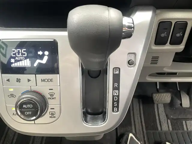 ダイハツ キャスト スタイル G VS SAⅢ 鹿児島県 2021(令3)年 0.6万km プラムブラウンクリスタルマイカ 純正ナビ/(フルセグTV/Bluetooth/DVD/CD)/パノラマモニター/前席シートヒーター/スマートアシストIII/　・衝突回避支援ブレーキ/　・車線逸脱警報/　・誤発進抑制機能/　・先行車発進お知らせ/ドライブレコーダー/純正アルミホイール/純正フロアマット/ドアバイザー/LEDヘッドライト/LEDフォグランプ/電動格納ミラー/アイドリングストップ/スマートキー