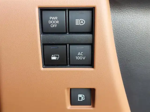 トヨタ ヴェルファイア ハイブリット Z プレミア 東京都 2024(令6)年 2.9万km 黒 左右独立ムーンルーフ/モデリスタエアロ/トヨタチームメイト/・アドバンストパーク/・パーキングサポートブレーキ（周辺静止物）/・アドバンストドライブ/・緊急時操舵支援/・フロントクロストラフィックアラート/・レーンチェンジアシスト/・ドライバーモニターカメラ/セーフティセンス/・プリクラッシュセーフティ/・レーントレーシングアシスト/・全車速追従機能付レーダークルーズコントロール/・アダプティブハイビームシステム/・ロードサインアシスト/・ドライバー異常時対応システム/・プロアクティブドライビングアシスト/・発進遅れ告知機能/BSM/パーキングサポートブレーキ/12インチフリップダウンモニター/14インチディスプレイオーディオ/・車載ナビ/・地デジTV/・USB/HDMI/・AppleCarPlay/AndroidAuto/・ETC2.0/床下透過表示機能付パノラミックビューモニター/ヘッドアップディスプレイ/ドライブレコーダー/両側パワースライドドア/パワーバックドア/本革シート/シートヒーター/ベンチレーション/ステアリングヒーター