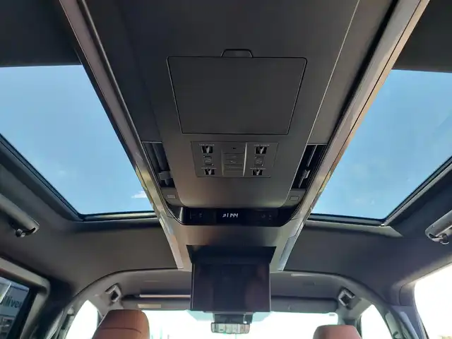 トヨタ ヴェルファイア ハイブリット Z プレミア 東京都 2024(令6)年 2.9万km 黒 左右独立ムーンルーフ/モデリスタエアロ/トヨタチームメイト/・アドバンストパーク/・パーキングサポートブレーキ（周辺静止物）/・アドバンストドライブ/・緊急時操舵支援/・フロントクロストラフィックアラート/・レーンチェンジアシスト/・ドライバーモニターカメラ/セーフティセンス/・プリクラッシュセーフティ/・レーントレーシングアシスト/・全車速追従機能付レーダークルーズコントロール/・アダプティブハイビームシステム/・ロードサインアシスト/・ドライバー異常時対応システム/・プロアクティブドライビングアシスト/・発進遅れ告知機能/BSM/パーキングサポートブレーキ/12インチフリップダウンモニター/14インチディスプレイオーディオ/・車載ナビ/・地デジTV/・USB/HDMI/・AppleCarPlay/AndroidAuto/・ETC2.0/床下透過表示機能付パノラミックビューモニター/ヘッドアップディスプレイ/ドライブレコーダー/両側パワースライドドア/パワーバックドア/本革シート/シートヒーター/ベンチレーション/ステアリングヒーター