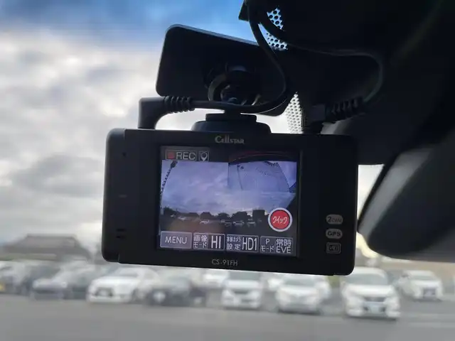 レクサス ＮＸ 300h バージョンL 熊本県 2017(平29)年 6.9万km グラファイトブラックガラスフレーク 純正ナビ/・フルセグTV/BT/DVD/AM/FM/パノラミックビューモニター/バックカメラ/レクサスセーフティシステム/・歩行者検知機能付き衝突回避支援/・車線逸脱アラート/・ACC/レーンキープアシスト/前後コーナーセンサー/レザーシート/・パワーシート/・前席シートヒーター/・前席エアシート/・電動格納セカンドシート/革巻きステアリング/・ステアリングリモコン/・パドルシフト/LEDライト/・フォグランプ/・オートライト/・オートマチックハイビーム/電動格納ミラー/・ウィンカーミラー/電動パーキングブレーキ/・ホールドブレーキ/ビルトインETC/前後ドライブレコーダー/パワーバックドア/純正フロアマット/純正AW/プッシュスタート/・スマートキー