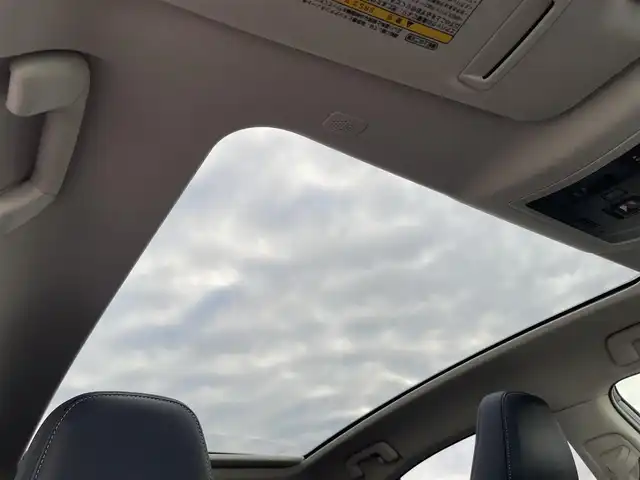 レクサス ＮＸ 300h バージョンL 熊本県 2017(平29)年 6.9万km グラファイトブラックガラスフレーク 純正ナビ/・フルセグTV/BT/DVD/AM/FM/パノラミックビューモニター/バックカメラ/レクサスセーフティシステム/・歩行者検知機能付き衝突回避支援/・車線逸脱アラート/・ACC/レーンキープアシスト/前後コーナーセンサー/レザーシート/・パワーシート/・前席シートヒーター/・前席エアシート/・電動格納セカンドシート/革巻きステアリング/・ステアリングリモコン/・パドルシフト/LEDライト/・フォグランプ/・オートライト/・オートマチックハイビーム/電動格納ミラー/・ウィンカーミラー/電動パーキングブレーキ/・ホールドブレーキ/ビルトインETC/前後ドライブレコーダー/パワーバックドア/純正フロアマット/純正AW/プッシュスタート/・スマートキー