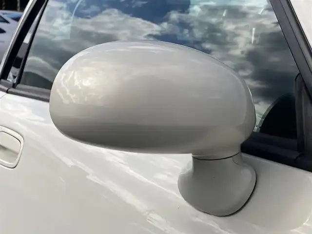 ダイハツ コペン アクティブトップ 静岡県 2010(平22)年 7.5万km ホワイトパールマイカ 社外6.1インチナビ(MDV-L300)/　AM FM CD DVD USB SD AUX ワンセグ/マニュアルエアコン/ハロゲンヘッドライト/フロントフォグランプ/リモコンキー/純正フロアマット/保証書/アクティブトップ(電動開閉ルーフ)/社外15インチアルミホイール/ターボ