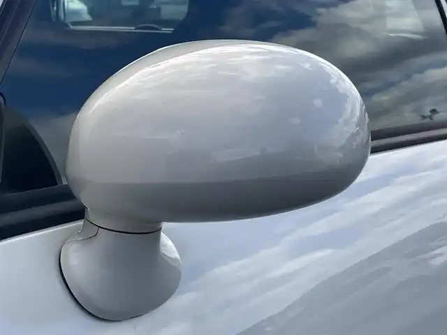 ダイハツ コペン アクティブトップ 静岡県 2010(平22)年 7.5万km ホワイトパールマイカ 社外6.1インチナビ(MDV-L300)/　AM FM CD DVD USB SD AUX ワンセグ/マニュアルエアコン/ハロゲンヘッドライト/フロントフォグランプ/リモコンキー/純正フロアマット/保証書/アクティブトップ(電動開閉ルーフ)/社外15インチアルミホイール/ターボ