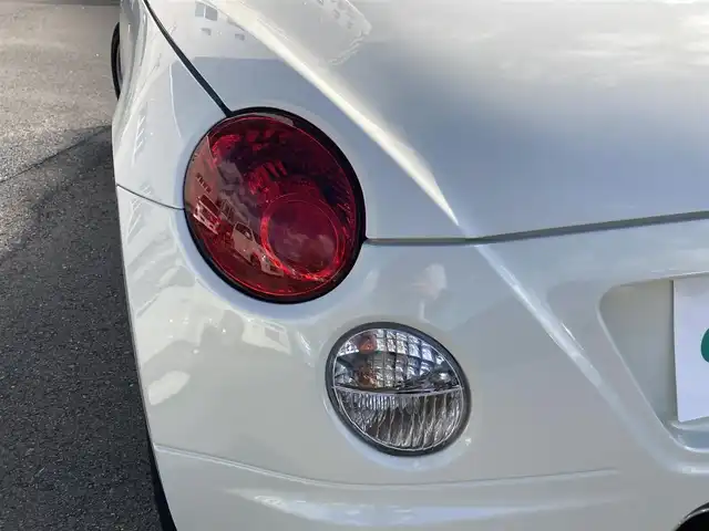 ダイハツ コペン アクティブトップ 静岡県 2010(平22)年 7.5万km ホワイトパールマイカ 社外6.1インチナビ(MDV-L300)/　AM FM CD DVD USB SD AUX ワンセグ/マニュアルエアコン/ハロゲンヘッドライト/フロントフォグランプ/リモコンキー/純正フロアマット/保証書/アクティブトップ(電動開閉ルーフ)/社外15インチアルミホイール/ターボ