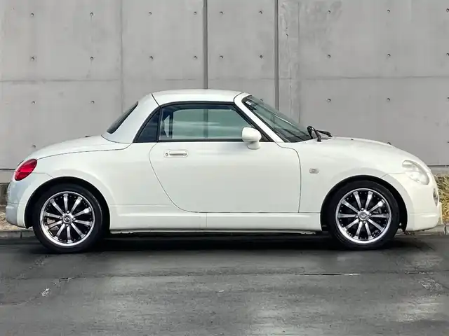 ダイハツ コペン アクティブトップ 静岡県 2010(平22)年 7.5万km ホワイトパールマイカ 社外6.1インチナビ(MDV-L300)/　AM FM CD DVD USB SD AUX ワンセグ/マニュアルエアコン/ハロゲンヘッドライト/フロントフォグランプ/リモコンキー/純正フロアマット/保証書/アクティブトップ(電動開閉ルーフ)/社外15インチアルミホイール/ターボ