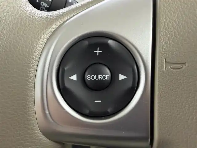 ホンダ Ｎ ＢＯＸ スラッシュ G Lパッケージ 愛知県 2017(平29)年 5.2万km ミラノレッド 純正ナビ（ワンセグ、CD、DVD、Bluetooth）/ETC/Bカメラ/ドラレコ前後/スマートキー/オートライト/純正14インチAW/純正フロアマット/LEDヘッドライト/USB/Pスタート/横滑り防止装置/三点エアバック