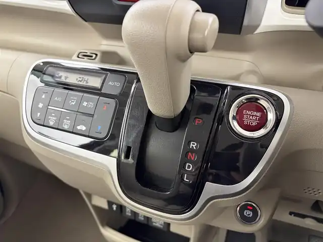 ホンダ Ｎ ＢＯＸ スラッシュ G Lパッケージ 愛知県 2017(平29)年 5.2万km ミラノレッド 純正ナビ（ワンセグ、CD、DVD、Bluetooth）/ETC/Bカメラ/ドラレコ前後/スマートキー/オートライト/純正14インチAW/純正フロアマット/LEDヘッドライト/USB/Pスタート/横滑り防止装置/三点エアバック