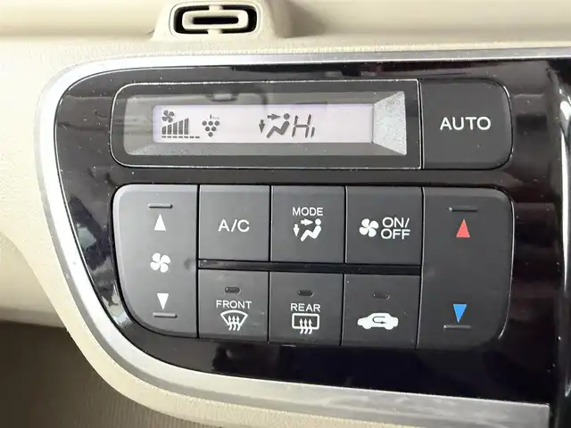 ホンダ Ｎ ＢＯＸ スラッシュ G Lパッケージ 愛知県 2017(平29)年 5.2万km ミラノレッド 純正ナビ（ワンセグ、CD、DVD、Bluetooth）/ETC/Bカメラ/ドラレコ前後/スマートキー/オートライト/純正14インチAW/純正フロアマット/LEDヘッドライト/USB/Pスタート/横滑り防止装置/三点エアバック