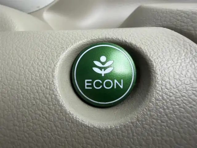 ホンダ Ｎ ＢＯＸ スラッシュ G Lパッケージ 愛知県 2017(平29)年 5.2万km ミラノレッド 純正ナビ（ワンセグ、CD、DVD、Bluetooth）/ETC/Bカメラ/ドラレコ前後/スマートキー/オートライト/純正14インチAW/純正フロアマット/LEDヘッドライト/USB/Pスタート/横滑り防止装置/三点エアバック