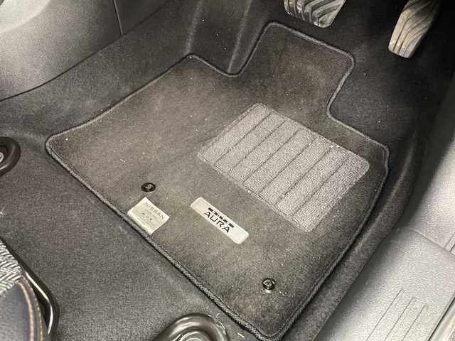 日産 オーラ G 群馬県 2022(令4)年 3.6万km ミッドナイトブラック/サンライズカッパー 禁煙車　純正９インチナビ　ワンオーナー　純正ドライブレコーダー　アラウンドビューモニター　純正アルミホイール　ＢＯＳＥサウンド　デジタルインナーミラー　ビルトインETC2.0　LEDヘッドライト　