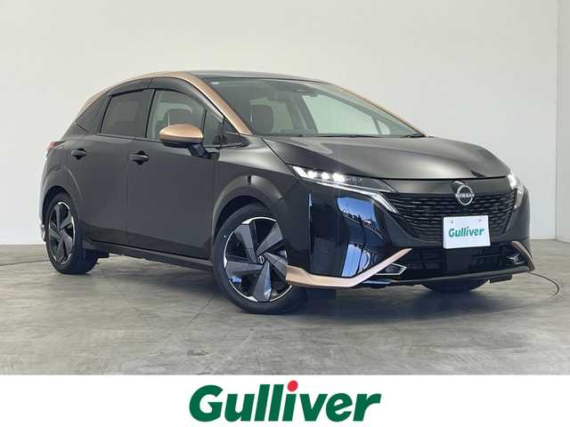 日産 オーラ G 群馬県 2022(令4)年 3.6万km ミッドナイトブラック/サンライズカッパー 禁煙車　純正９インチナビ　ワンオーナー　純正ドライブレコーダー　アラウンドビューモニター　純正アルミホイール　ＢＯＳＥサウンド　デジタルインナーミラー　ビルトインETC2.0　LEDヘッドライト　