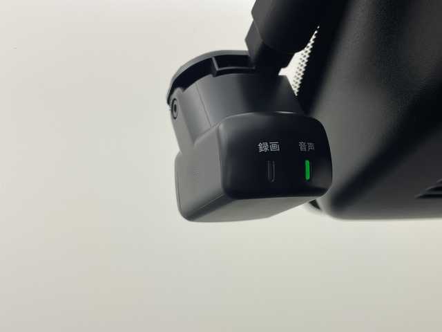 日産 オーラ G 群馬県 2022(令4)年 3.6万km ミッドナイトブラック/サンライズカッパー 禁煙車　純正９インチナビ　ワンオーナー　純正ドライブレコーダー　アラウンドビューモニター　純正アルミホイール　ＢＯＳＥサウンド　デジタルインナーミラー　ビルトインETC2.0　LEDヘッドライト　