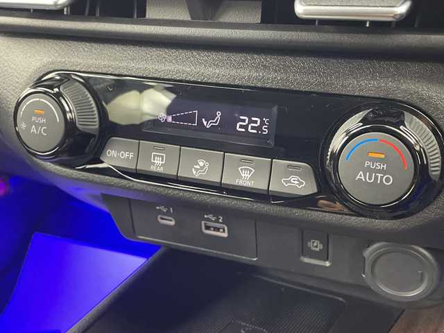 日産 オーラ G 群馬県 2022(令4)年 3.6万km ミッドナイトブラック/サンライズカッパー 禁煙車　純正９インチナビ　ワンオーナー　純正ドライブレコーダー　アラウンドビューモニター　純正アルミホイール　ＢＯＳＥサウンド　デジタルインナーミラー　ビルトインETC2.0　LEDヘッドライト　