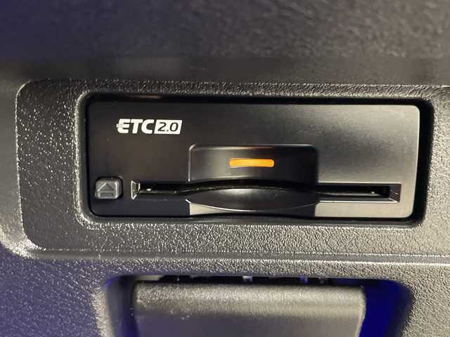 日産 オーラ G 群馬県 2022(令4)年 3.6万km ミッドナイトブラック/サンライズカッパー 禁煙車　純正９インチナビ　ワンオーナー　純正ドライブレコーダー　アラウンドビューモニター　純正アルミホイール　ＢＯＳＥサウンド　デジタルインナーミラー　ビルトインETC2.0　LEDヘッドライト　