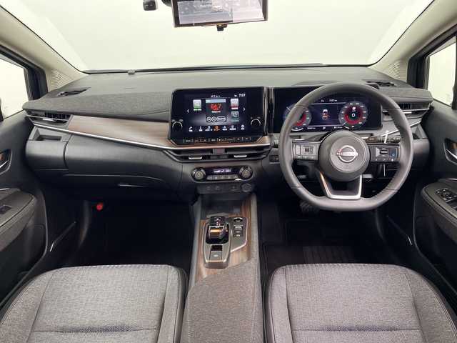 日産 オーラ G 群馬県 2022(令4)年 3.6万km ミッドナイトブラック/サンライズカッパー 禁煙車　純正９インチナビ　ワンオーナー　純正ドライブレコーダー　アラウンドビューモニター　純正アルミホイール　ＢＯＳＥサウンド　デジタルインナーミラー　ビルトインETC2.0　LEDヘッドライト　