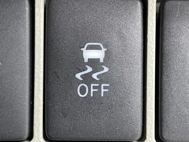 トヨタ ピクシスジョイ F Gターボ SAⅡ 道央・札幌 2017(平29)年 7.9万km パールホワイトⅢ ・４ＷＤ/・純正ナビ/・BT/CD/・ワンセグTV/・バックカメラ/・スマートアシスト/・アイドリングストップ/・レーンキープアシスト/・誤発進抑制機能/・衝突軽減ブレーキ/・先行車発進通知/・ＥＴＣ/・純正フロアマット/・純正アルミホイール/・ＬＥＤヘッドライト/・オートライト/・横滑り防止/・コーナーセンサー/・スペアキー