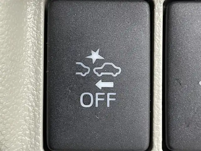 トヨタ ピクシスジョイ F Gターボ SAⅡ 道央・札幌 2017(平29)年 7.9万km パールホワイトⅢ ・４ＷＤ/・純正ナビ/・BT/CD/・ワンセグTV/・バックカメラ/・スマートアシスト/・アイドリングストップ/・レーンキープアシスト/・誤発進抑制機能/・衝突軽減ブレーキ/・先行車発進通知/・ＥＴＣ/・純正フロアマット/・純正アルミホイール/・ＬＥＤヘッドライト/・オートライト/・横滑り防止/・コーナーセンサー/・スペアキー