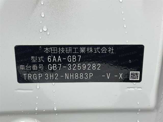 ホンダ フリード＋ ハイブリット G ブラックスタイル 岐阜県 2024(令6)年 0.5万km プラチナホワイトパール 純正9インチナビ/・フルセグ（TVキャンセラー付）/・Bluetooth/・CD/DVD/・USB/バックカメラ/両側パワースライドドア/レーダークルーズコントロール/シートヒーター/純正ドライブレコーダー前後/ETC/クリアランスソナー（後）/純正15インチAW/純正フロアマット/LEDオートライト/ドアバイザー