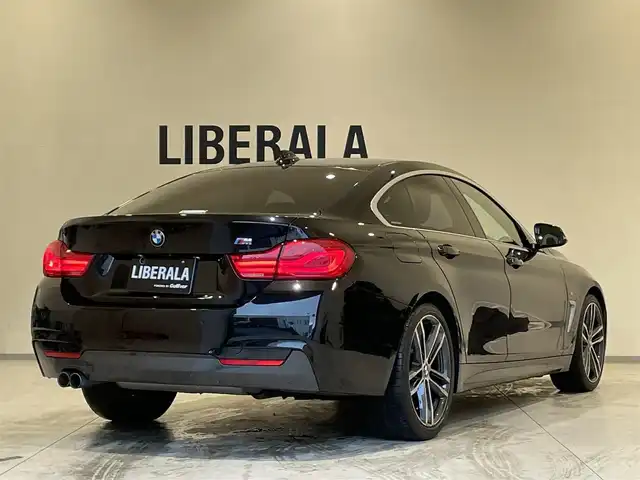 ＢＭＷ ４２０ｉ グランクーペ インスタイルスポーツ 熊本県 2018(平30)年 4.6万km サファイアブラックP ・スマートキー/・プッシュスタート/・インテリジェントセーフティ/・黒革シート/・前席パワーシート/・前席シートヒーター /・純正HDDナビ/　【DVD・Bluetooth・USB・MSV】/・フルセグTV/・バックカメラ/・ETC/・ドライブレコーダー(前方録画)/・パワーバックドア/・LEDヘッドランプ/・LEDフォグランプ/・純正マット