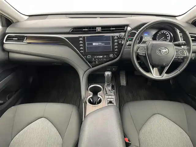 トヨタ カムリ G 富山県 2018(平30)年 4万km アティチュードブラックマイカ ヘッドアップディスプレイ/ドラレコ/純正ナビ（CD DVD bluetooth）/フルセグTV/バックカメラ/前後コーナーセンサー/ビルトインETC/ACC/PCS（プリクラッシュセーフティ）/BSM（ブラインドスポット）/LDA（操舵支援付き）/AHB（オートハイビーム）/LED/フォグ/スマートキー＋プッシュスタート/運転席パワーシート