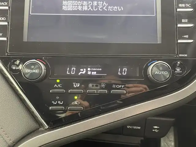 トヨタ カムリ G 富山県 2018(平30)年 4万km アティチュードブラックマイカ ヘッドアップディスプレイ/ドラレコ/純正ナビ（CD DVD bluetooth）/フルセグTV/バックカメラ/前後コーナーセンサー/ビルトインETC/ACC/PCS（プリクラッシュセーフティ）/BSM（ブラインドスポット）/LDA（操舵支援付き）/AHB（オートハイビーム）/LED/フォグ/スマートキー＋プッシュスタート/運転席パワーシート