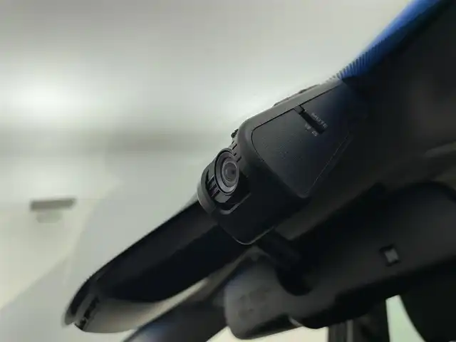 トヨタ カムリ G 富山県 2018(平30)年 4万km アティチュードブラックマイカ ヘッドアップディスプレイ/ドラレコ/純正ナビ（CD DVD bluetooth）/フルセグTV/バックカメラ/前後コーナーセンサー/ビルトインETC/ACC/PCS（プリクラッシュセーフティ）/BSM（ブラインドスポット）/LDA（操舵支援付き）/AHB（オートハイビーム）/LED/フォグ/スマートキー＋プッシュスタート/運転席パワーシート