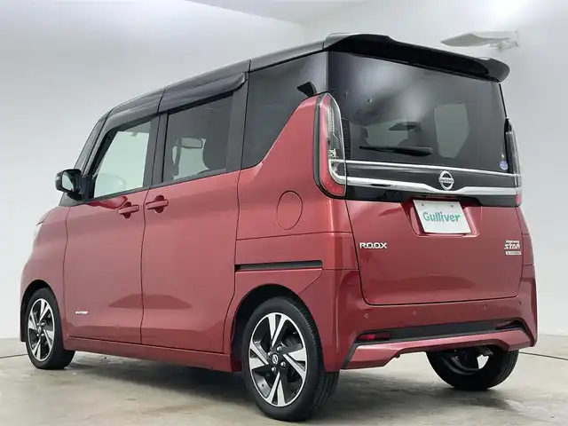 日産 ルークス ハイウェイスター Gターボ 岡山県 2021(令3)年 2.7万km スパークリングレッド/ブラック 純正9インチSDメモリーナビ/(フルセグ/DVD/MSV/USB)/エマージェンシーブレーキ/アラウンドビューモニター/両側電動スライドドア/LEDヘッドライト/アイドリングストップ/レベライザー/プッシュスタート/オートハイビーム/コーナーセンサー/ハーフレザー