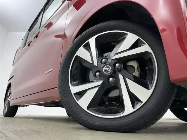 日産 ルークス ハイウェイスター Gターボ 岡山県 2021(令3)年 2.7万km スパークリングレッド/ブラック 純正9インチSDメモリーナビ/(フルセグ/DVD/MSV/USB)/エマージェンシーブレーキ/アラウンドビューモニター/両側電動スライドドア/LEDヘッドライト/アイドリングストップ/レベライザー/プッシュスタート/オートハイビーム/コーナーセンサー/ハーフレザー