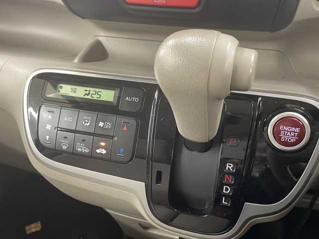 ホンダ Ｎ ＢＯＸ ＋ G 道央・札幌 2013(平25)年 3.2万km クリスタルブラックパール ・4WD/・純正CD/AUX/・ポータブルナビ/ワンセグTV/・純正エンジンスターター/・横滑り防止/・プッシュスタート/・スマートキー/・電格ミラー/・ミラーヒーター/・ライトレベライザー/・夏タイヤ14インチホイル積込
