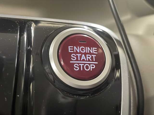 ホンダ Ｎ ＢＯＸ ＋ G 道央・札幌 2013(平25)年 3.2万km クリスタルブラックパール ・4WD/・純正CD/AUX/・ポータブルナビ/ワンセグTV/・純正エンジンスターター/・横滑り防止/・プッシュスタート/・スマートキー/・電格ミラー/・ミラーヒーター/・ライトレベライザー/・夏タイヤ14インチホイル積込