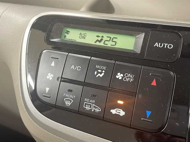 ホンダ Ｎ ＢＯＸ ＋ G 道央・札幌 2013(平25)年 3.2万km クリスタルブラックパール ・4WD/・純正CD/AUX/・ポータブルナビ/ワンセグTV/・純正エンジンスターター/・横滑り防止/・プッシュスタート/・スマートキー/・電格ミラー/・ミラーヒーター/・ライトレベライザー/・夏タイヤ14インチホイル積込