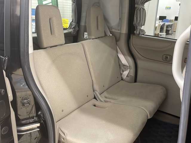 ホンダ Ｎ ＢＯＸ ＋ G 道央・札幌 2013(平25)年 3.2万km クリスタルブラックパール ・4WD/・純正CD/AUX/・ポータブルナビ/ワンセグTV/・純正エンジンスターター/・横滑り防止/・プッシュスタート/・スマートキー/・電格ミラー/・ミラーヒーター/・ライトレベライザー/・夏タイヤ14インチホイル積込
