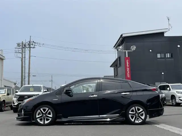 トヨタ プリウス A ツーリングセレクション 群馬県 2018(平30)年 6.1万km アティチュードブラックマイカ モデリスタエアロ　/純正９型ナビ　/パーキングアシスト　/ドライブレコーダー　/シートヒーター　/アダプティブクルーズコントロール　/レーンアシスト　/衝突軽減ブレーキ　/クリアランスソナー　/黒レザーシート　/ＢＳＭ　/ＨＵＤ/純正フロアマット