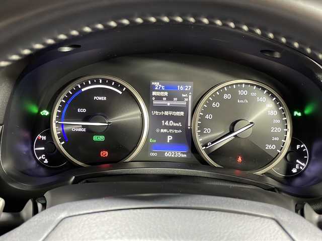 レクサス ＮＸ 300h バージョンL 広島県 2020(令2)年 6.1万km ソニッククォーツ 禁煙車/純正１０．３型ナビ/パノラミックビューモニター/３眼ＬＥＤ/温冷シート/パワーシート/革シート/ブラインドスポットモニター/レーダークルーズコントロール/ホールド機能付電動パーキングブレーキ/ステアリングヒーター/自動防眼ミラー/パドルシフト/オートマチックハイビーム/電動リアゲート/ドラレコ/ETC/MTモード付AT