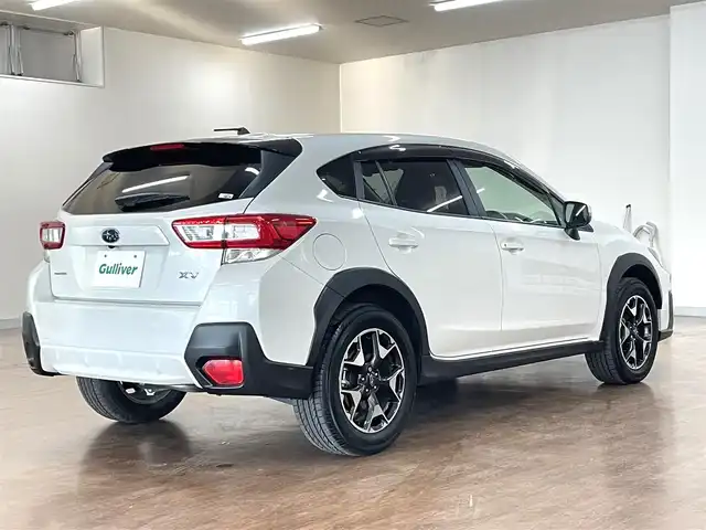 スバル インプレッサ ＸＶ 2．0i－L アイサイト 道央・札幌 2018(平30)年 1.6万km クリスタルホワイトP 4WD/純正8インチSDナビ/フルセグTV/CD/DVD/Bluetooth/MS/SD/バックカメラ/衝突軽減ブレーキ/レーンキープアシスト/横滑り防止/アイドリングストップ/レーダークルーズコントロール/パドルシフト/ステアリングリモコン/ヘッドライトレベライザー/LEDヘッドライト/フォグランプ（前/後）/ブラインドスポットモニター/電動パーキングブレーキ/オートライト/ミラーヒーター/プッシュスタート/スマートキー×2/ETC2.0/保証書/取扱説明書