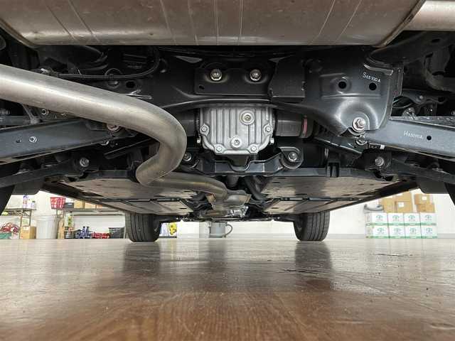 スバル インプレッサ ＸＶ 2．0i－L アイサイト 道央・札幌 2018(平30)年 1.6万km クリスタルホワイトP 4WD/純正8インチSDナビ/フルセグTV/CD/DVD/Bluetooth/MS/SD/バックカメラ/衝突軽減ブレーキ/レーンキープアシスト/横滑り防止/アイドリングストップ/レーダークルーズコントロール/パドルシフト/ステアリングリモコン/ヘッドライトレベライザー/LEDヘッドライト/フォグランプ（前/後）/ブラインドスポットモニター/電動パーキングブレーキ/オートライト/ミラーヒーター/プッシュスタート/スマートキー×2/ETC2.0/保証書/取扱説明書