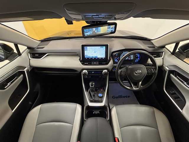 トヨタ ＲＡＶ４ ハイブリッドG 群馬県 2020(令2)年 7.5万km ダークブルーマイカ トヨタセーフティセンス/・プリクラッシュセーフティ/・レーントレーシングアシスト/・ロードサインアシスト/・オートマチックハイビーム/・レーダークルーズコントロール/・クリアランスソナー/・ブラインドスポットモニター/・リアクロストラフィックアラート/・パーキングサポートブレーキ/モデリスタエアロ/デジタルインナーミラー/純正9インチSDナビ/・フルセグTV/・CD/DVD/BT/・SD/AM.FM/パワーバックドア/バックカメラ/ビルトインETC/ドライブレコーダー/革巻きステアリング/ステアリングスイッチ/ステアリングヒーター/D席メモリ付パワーシート/D/N席シートヒーター/電動パーキングブレーキ/オートホールド/LEDヘッドライト/フォグランプ/オートライト/スマートキー×2/プッシュスタート/社外18インチAW/純正フロアマット/ルーフレール/電動格納ウィンカーミラー/横滑り防止システム