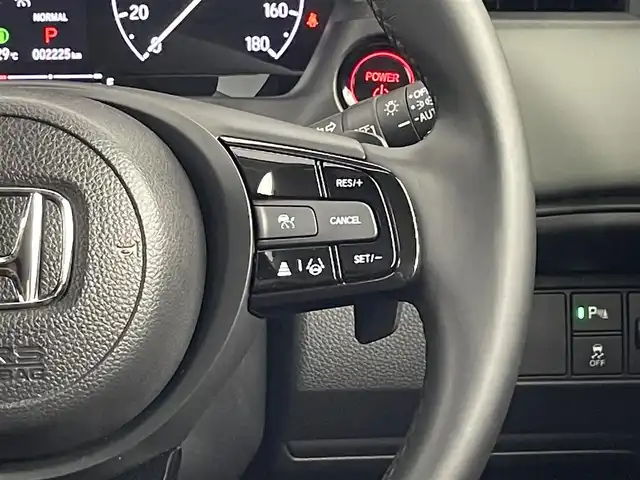 ホンダ ヴェゼル ハイブリッド e:HEV X HuNTパッケージ 埼玉県 2025(令7)年 0.3万km 青 純正ナビ（Bluetooth/CD/DVD/AM/FM）/フルセグTV/バックカメラ/レーダークルーズコントロール/横滑り防止装置/盗難防止装置/ダウンヒルアシストコントロール/衝突軽減システム/LEDヘッドライト/パドルシフト/ETC/ドライブレコーダー/スマートキー