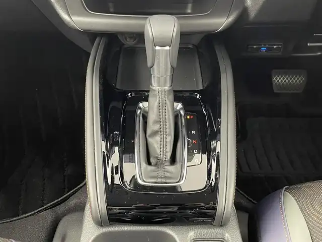 ホンダ ヴェゼル ハイブリッド e:HEV X HuNTパッケージ 埼玉県 2025(令7)年 0.3万km 青 純正ナビ（Bluetooth/CD/DVD/AM/FM）/フルセグTV/バックカメラ/レーダークルーズコントロール/横滑り防止装置/盗難防止装置/ダウンヒルアシストコントロール/衝突軽減システム/LEDヘッドライト/パドルシフト/ETC/ドライブレコーダー/スマートキー